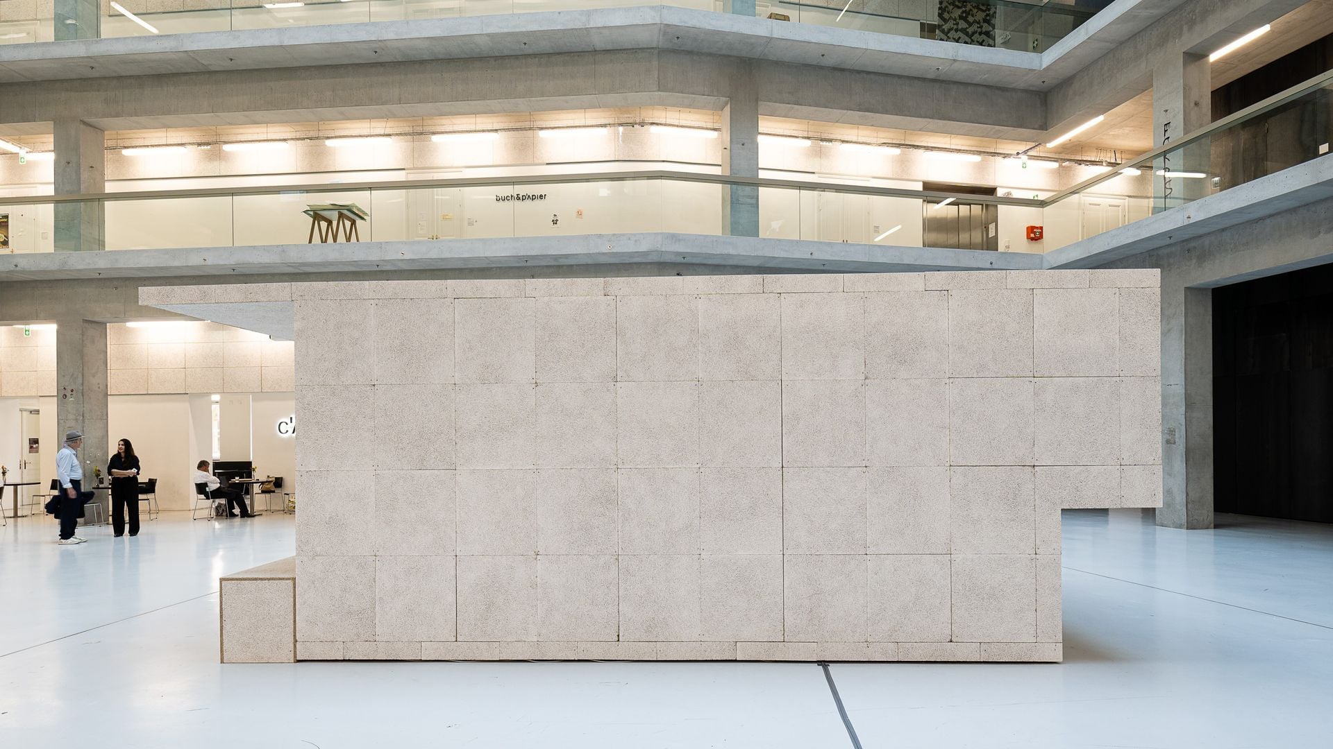 WOVEN REALITIES THE DIVERSITY OF AFGHAN HOMES AND RITUALS - Detail 2